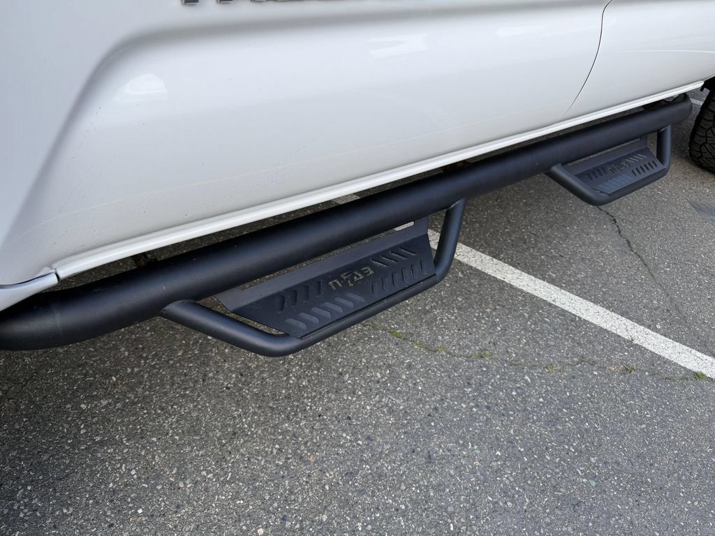 Used 2022 Toyota Tacoma TRD Off-Road w/ TRD Premium Off Road Package AWD/4WD image 16