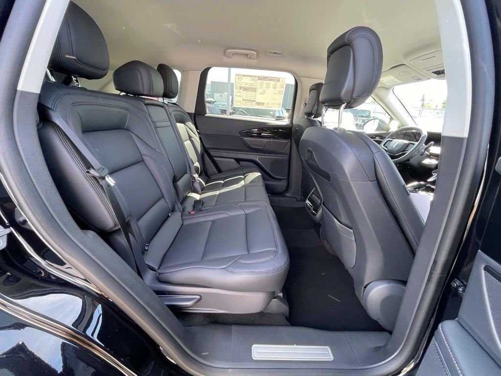 New 2026 Lincoln Nautilus Premier AWD/4WD image 22