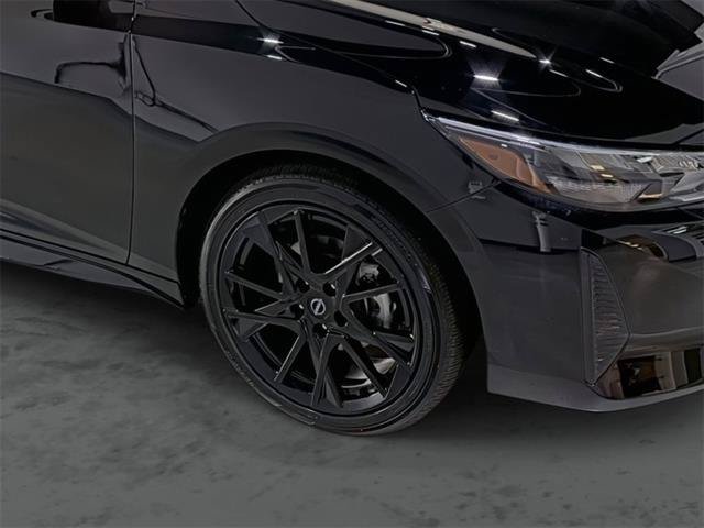 Used 2025 Nissan Sentra SR w/ Midnight Edition FWD image 14