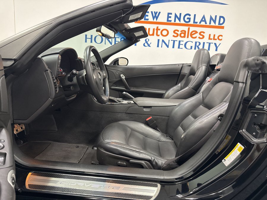 Used 2008 Chevrolet Corvette Convertible w/ Preferred Equipment Group RWD image 10