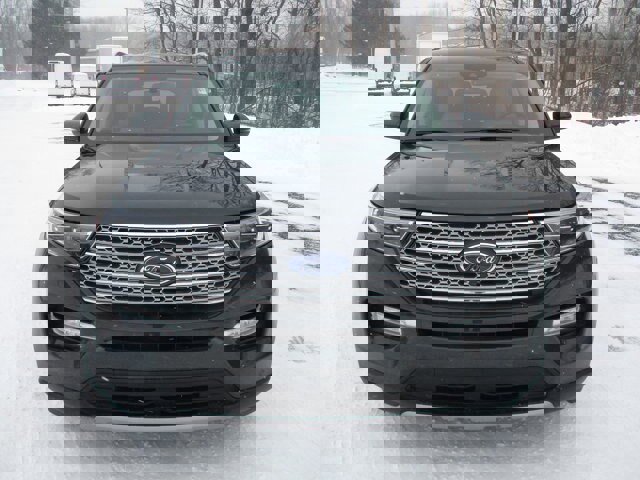 Certified 2022 Ford Explorer Limited w/ Equipment Group 301A image 5