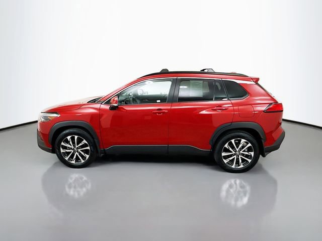 Used 2023 Toyota Corolla Cross XLE w/ Convenience Package FWD image 4
