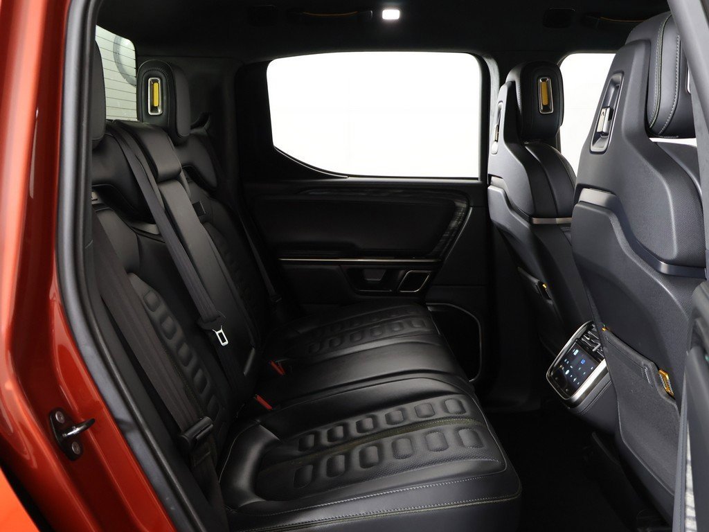 Used 2022 Rivian R1T Adventure image 33