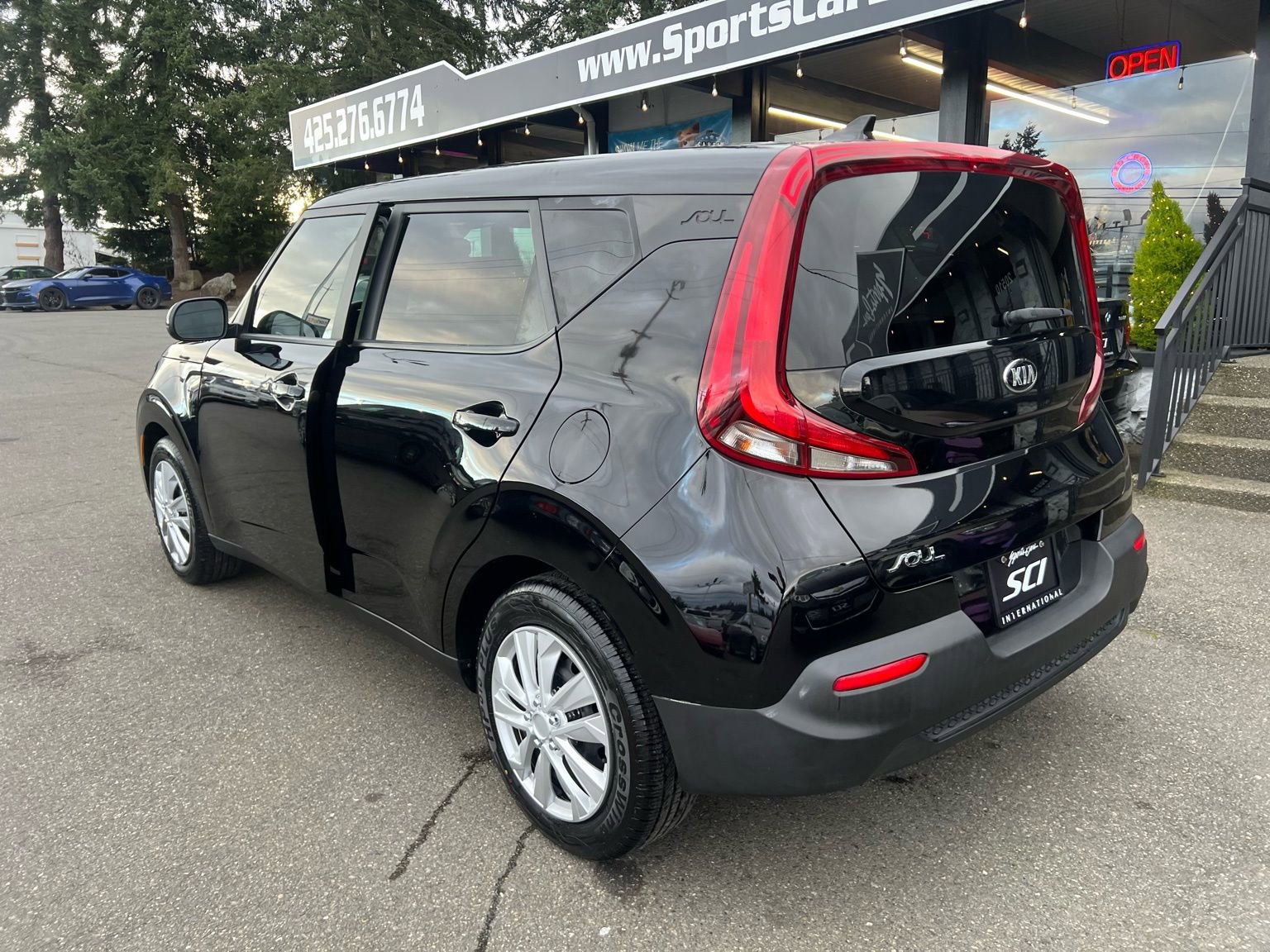 Used 2021 Kia Soul LX FWD image 7