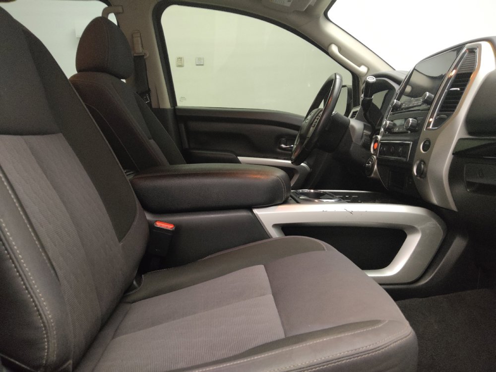Used 2021 Nissan Titan SV w/ SV Convenience Package AWD/4WD image 21