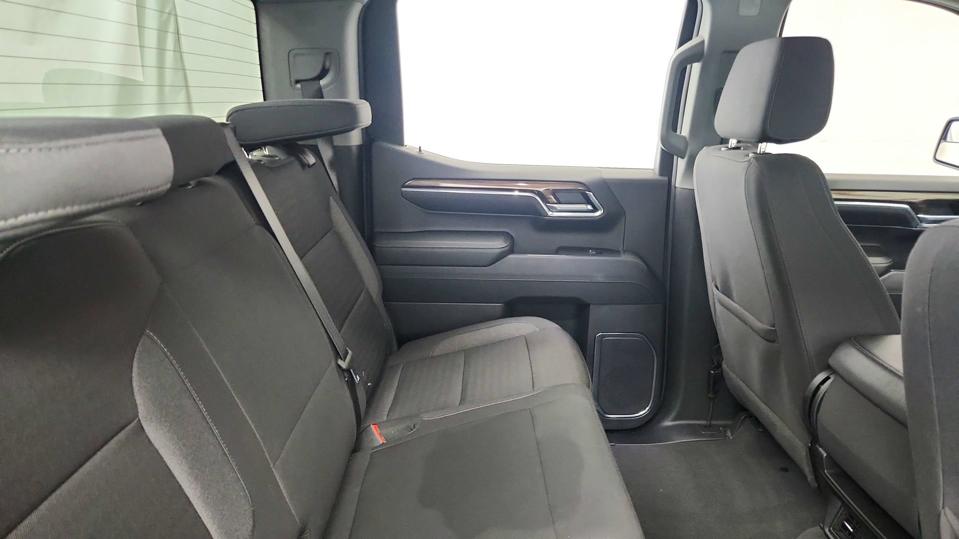 Certified 2024 Chevrolet Silverado 1500 LT AWD/4WD image 27