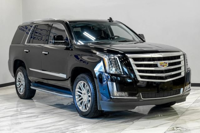 Used 2020 Cadillac Escalade 2WD image 9
