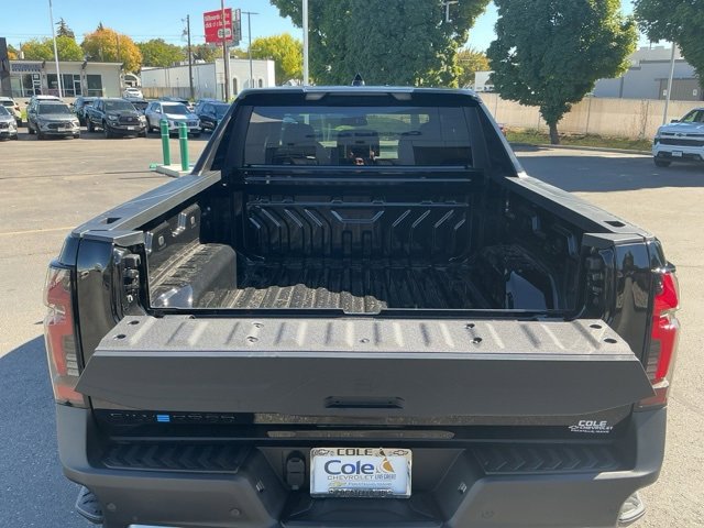 New 2026 Chevrolet Silverado EV Trail Boss image 7