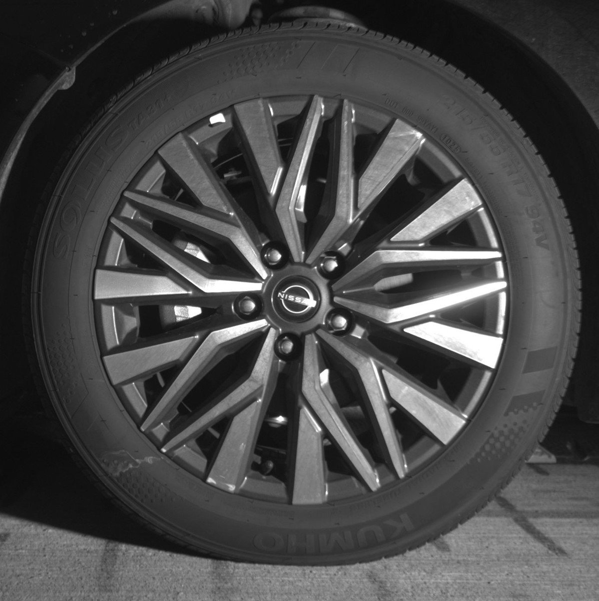 Used 2025 Nissan Altima 2.5 SV image 12