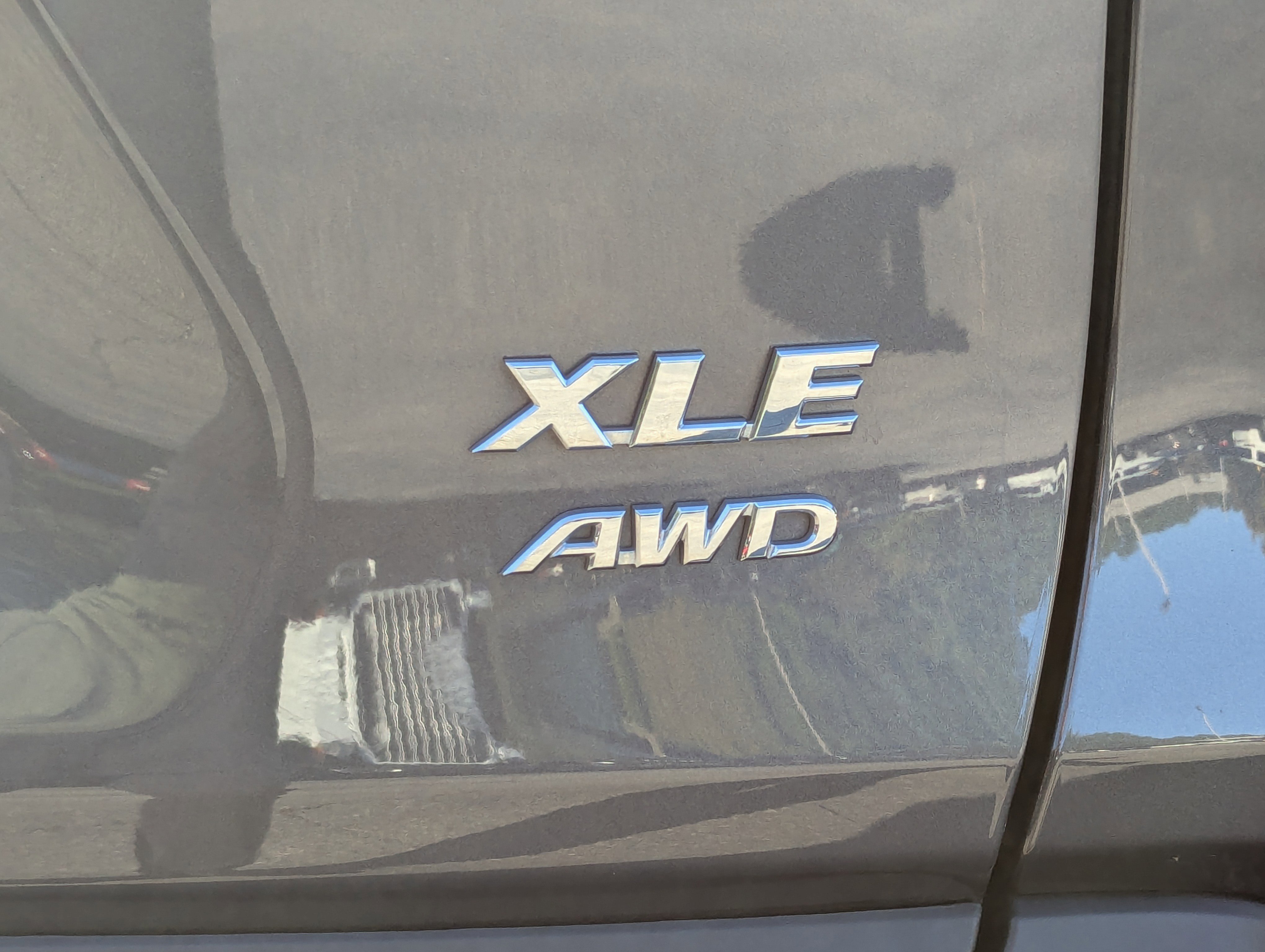 Used 2023 Toyota RAV4 XLE image 27