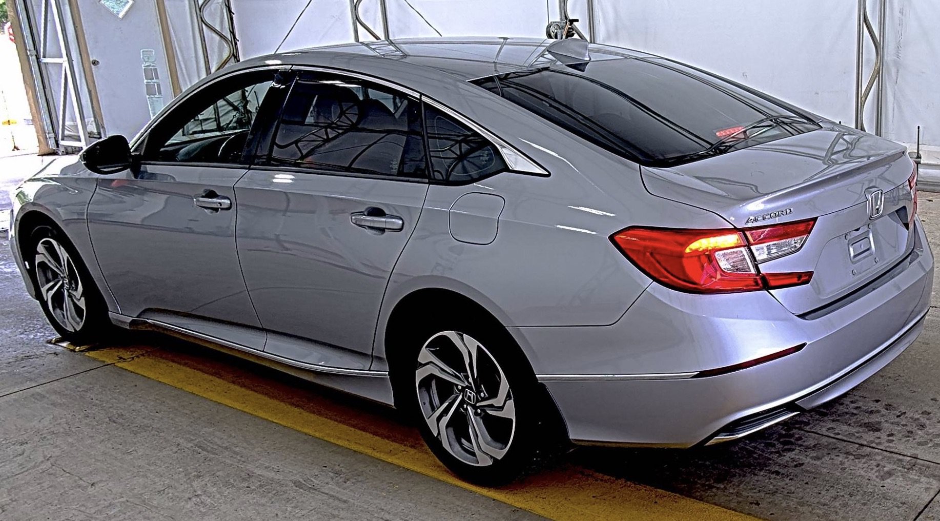 Used 2018 Honda Accord EX-L image 4