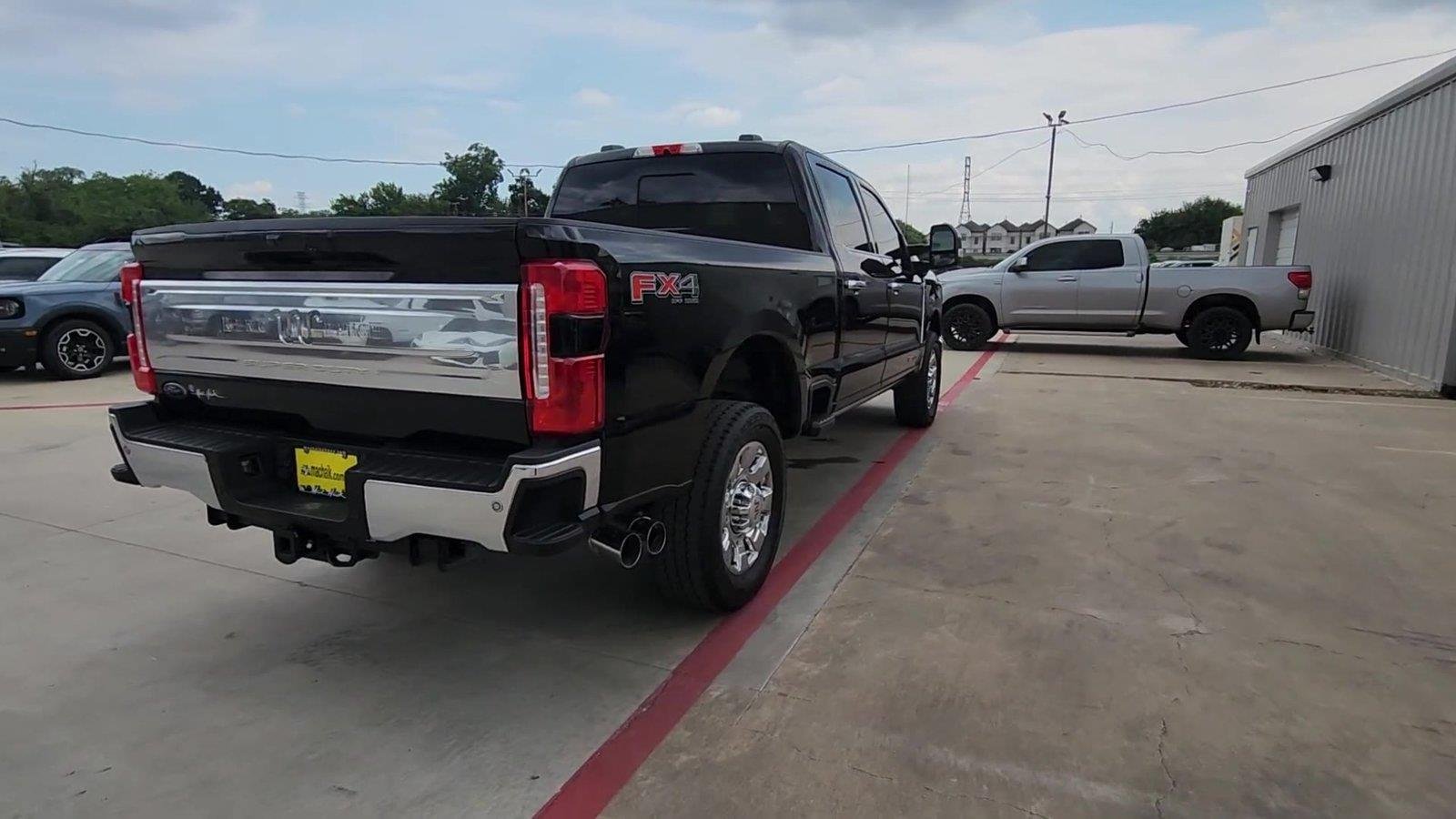 Used 2025 Ford F250 King Ranch w/ Chrome Package AWD/4WD image 17