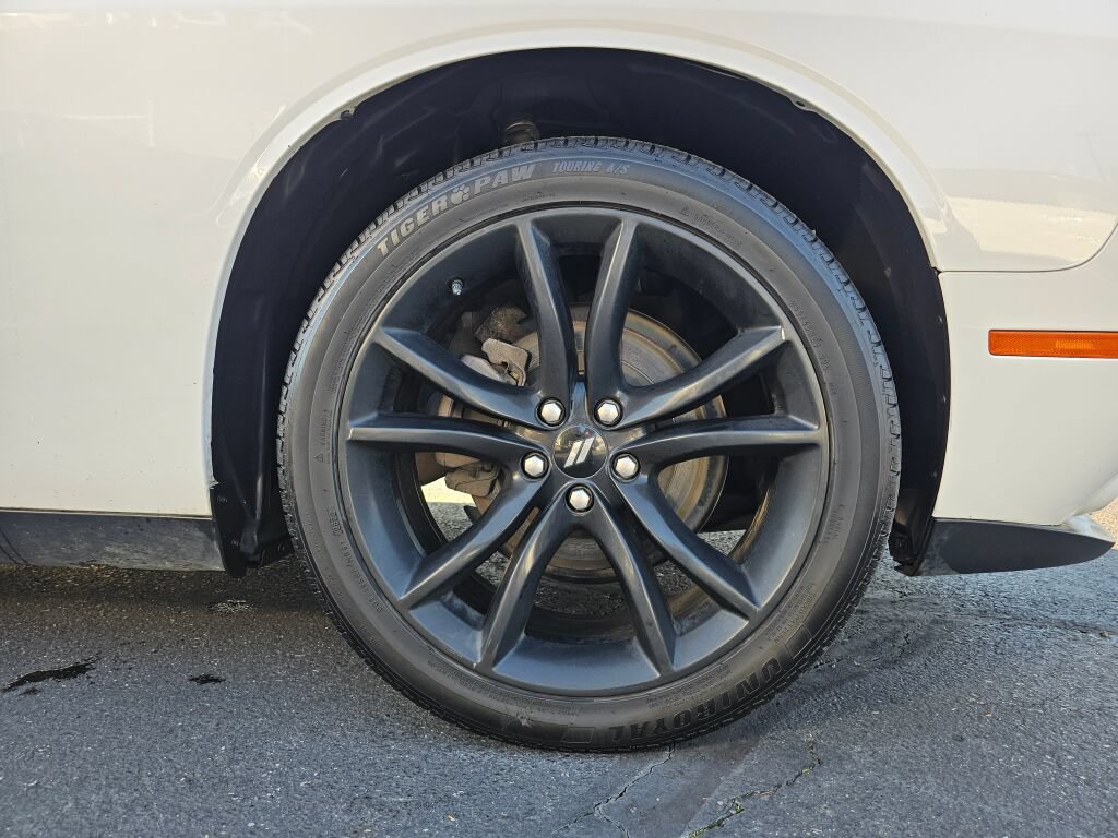 Used 2018 Dodge Challenger SXT w/ Blacktop Package RWD image 9