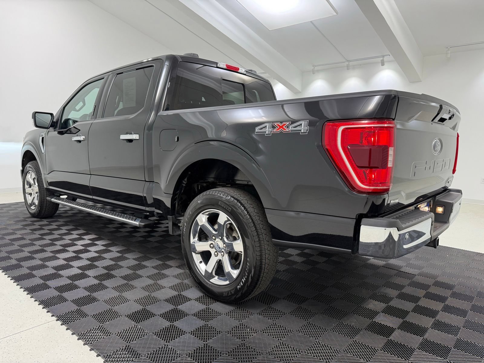 Used 2023 Ford F150 XLT w/ Equipment Group 302A High AWD/4WD image 4