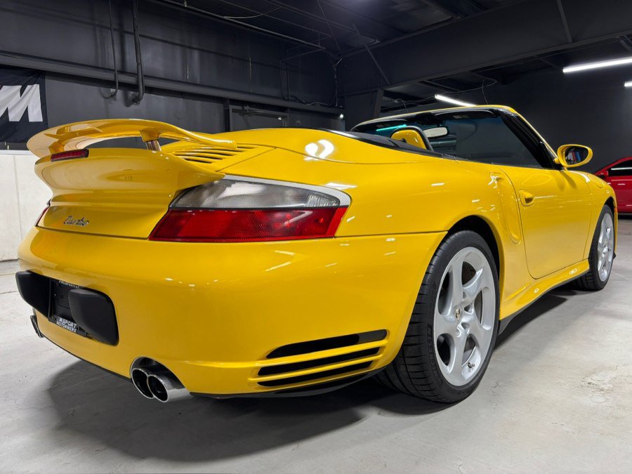 Used 2004 Porsche 911 Turbo AWD/4WD image 9