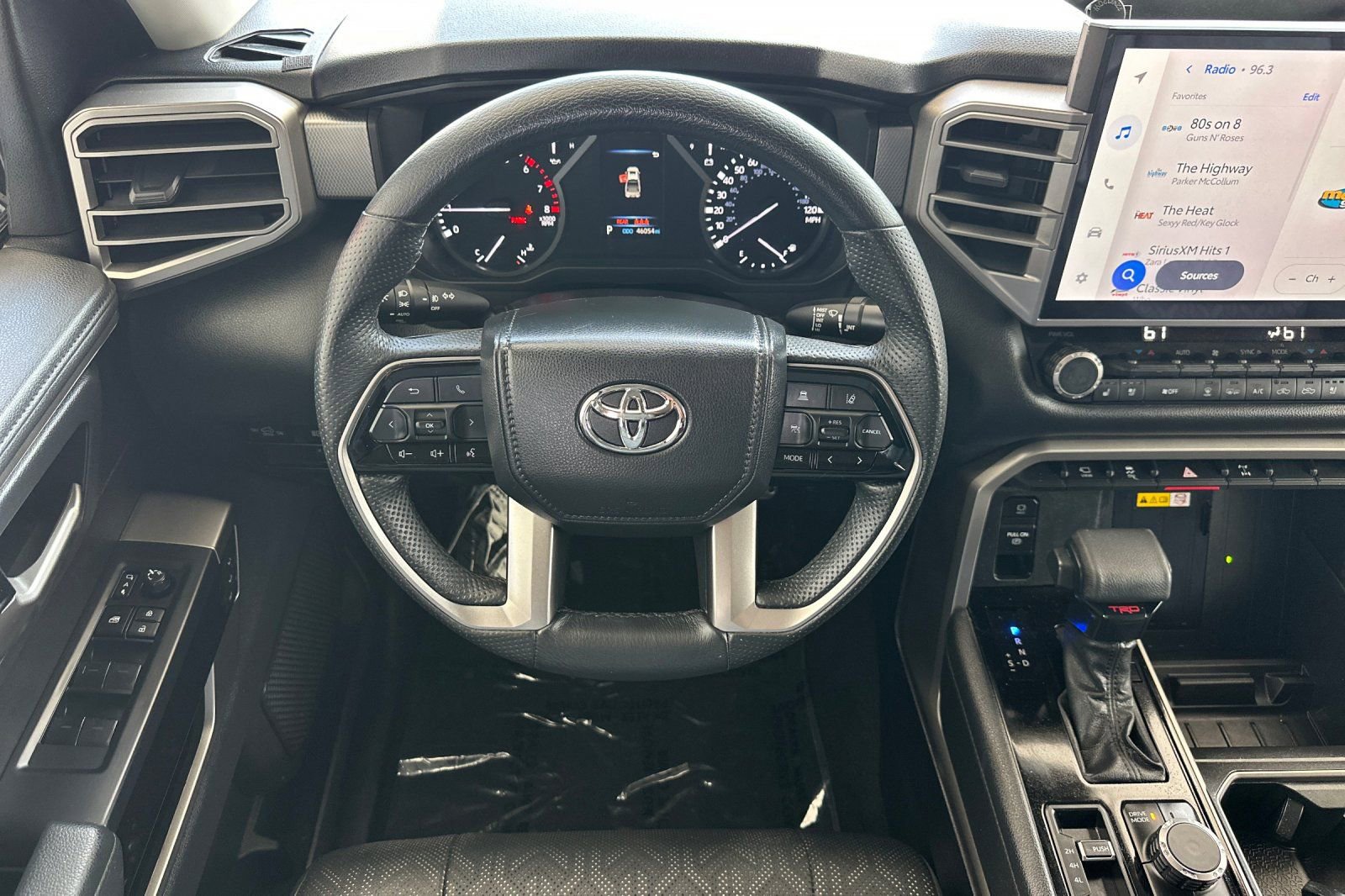 Used 2023 Toyota Tundra Limited w/ TRD Off-Road Package AWD/4WD image 15