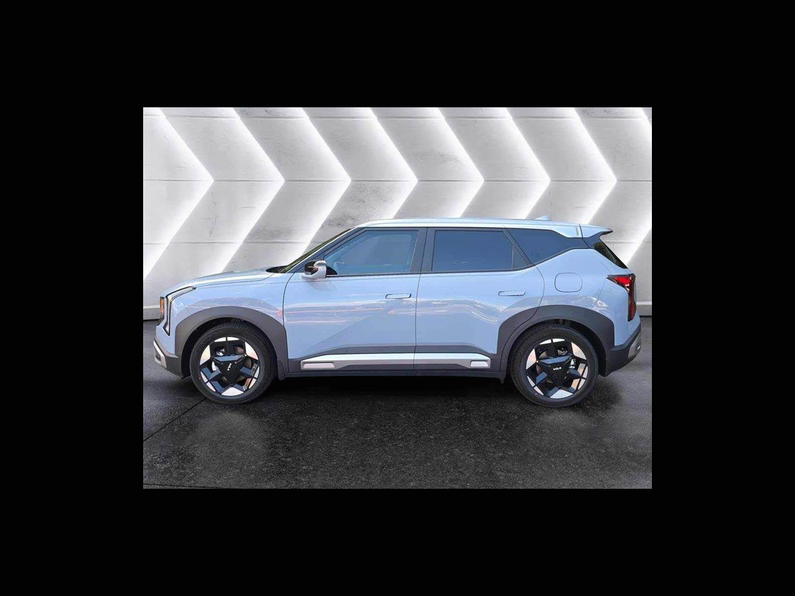 New 2027 Kia Seltos S FWD image 2