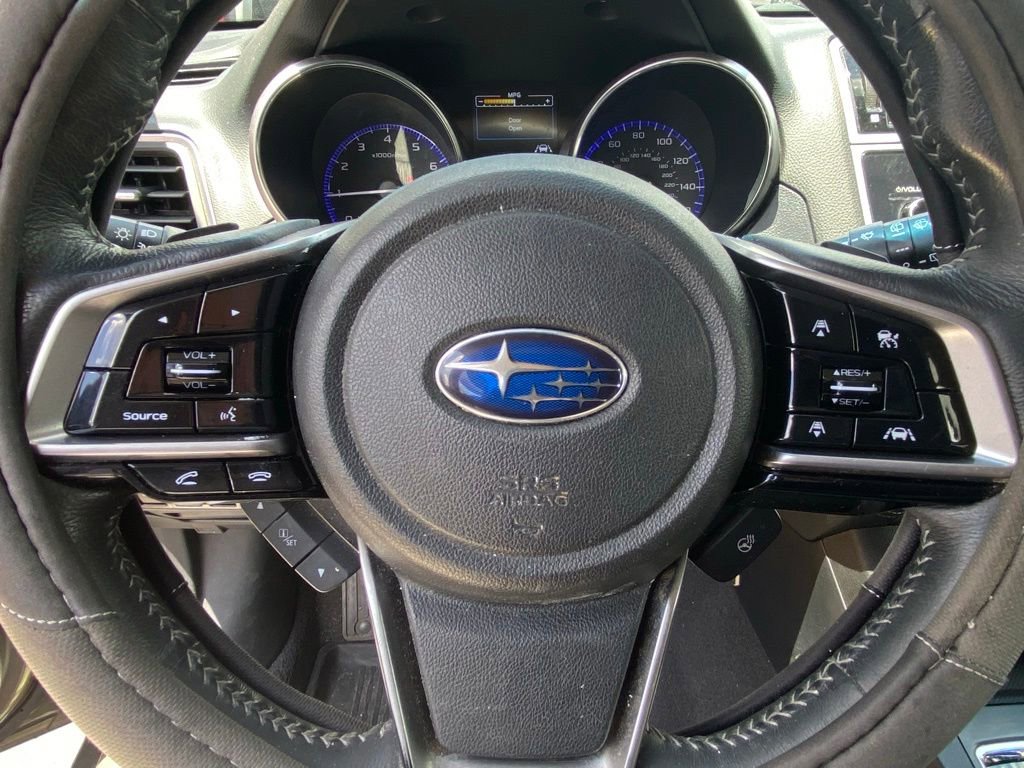 Used 2018 Subaru Outback 3.6R Touring AWD/4WD image 18