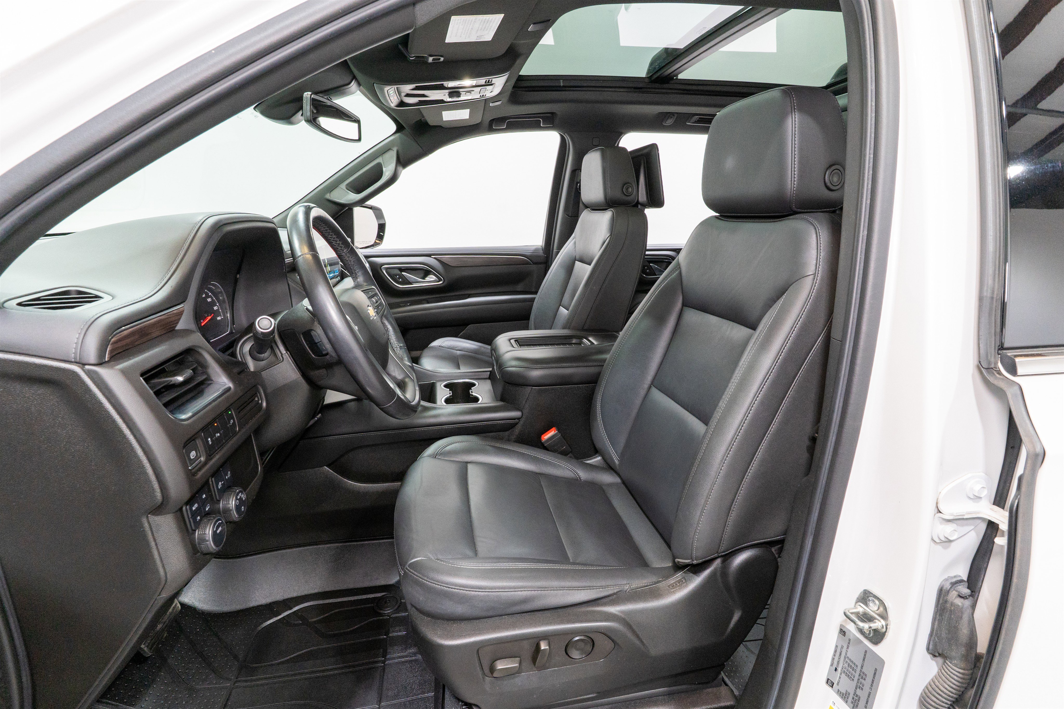 Used 2021 Chevrolet Suburban LT w/ Rear Media and Nav Package AWD/4WD image 14