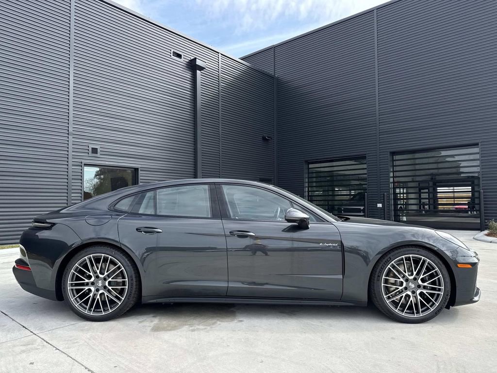 New 2026 Porsche Panamera 4 image 10