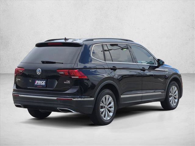 Used 2018 Volkswagen Tiguan SEL AWD/4WD image 5
