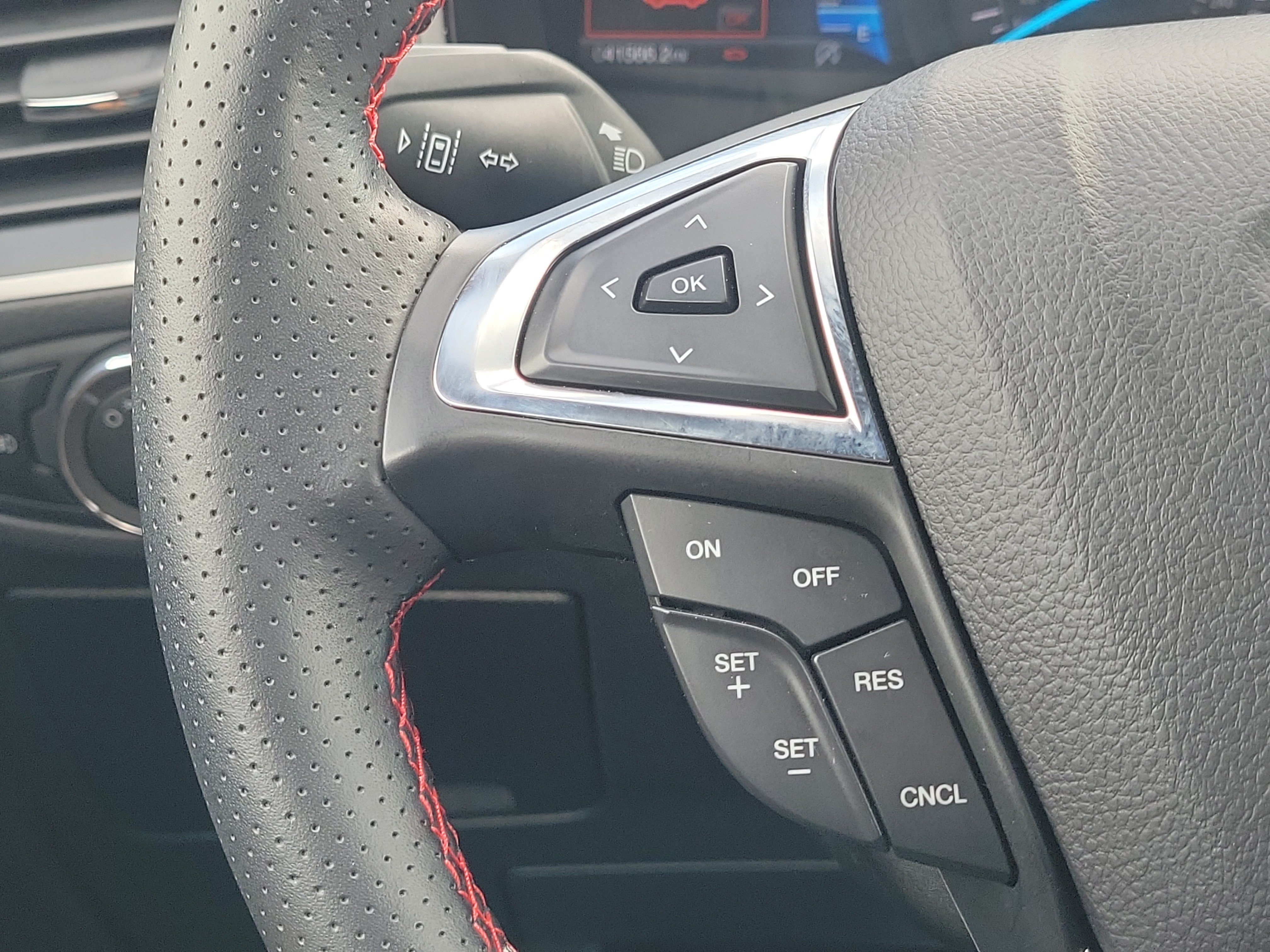 Used 2024 Ford Edge ST-Line AWD/4WD image 22