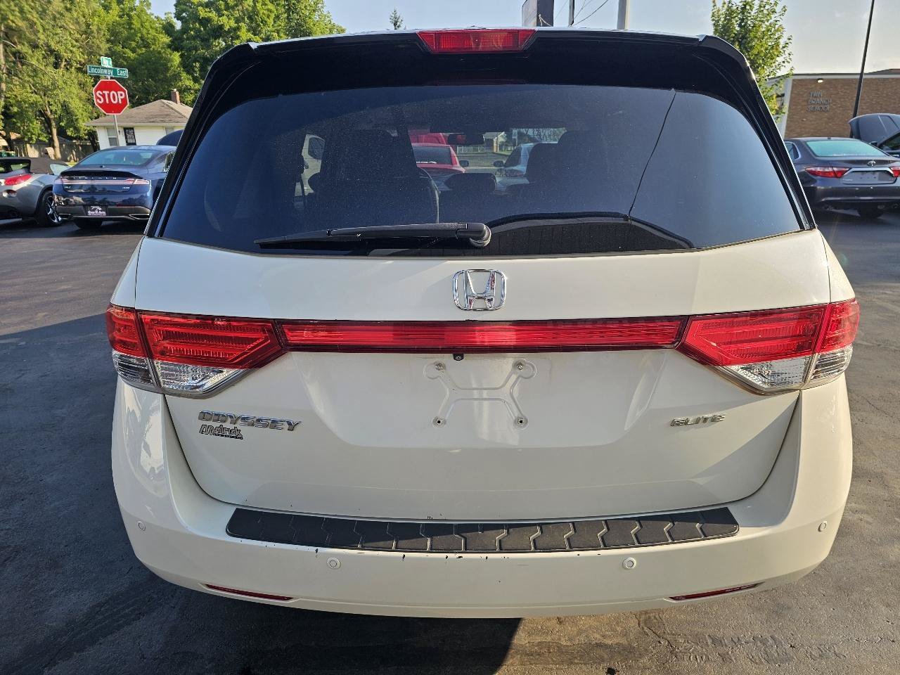 Used 2015 Honda Odyssey Touring image 10