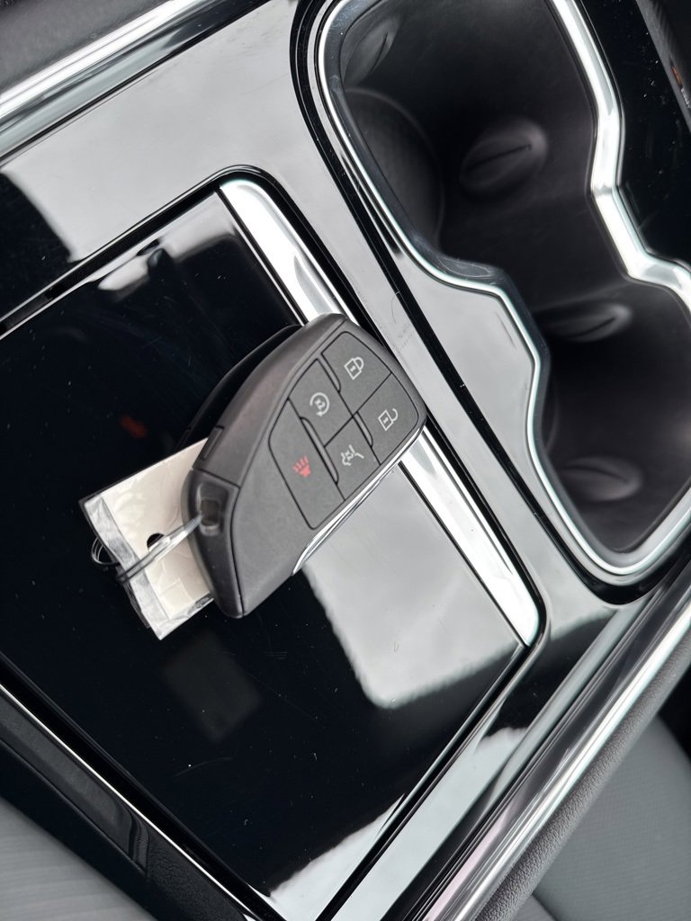 Certified 2025 Chevrolet Traverse Z71 w/ LPO, Floor Liner Package image 32