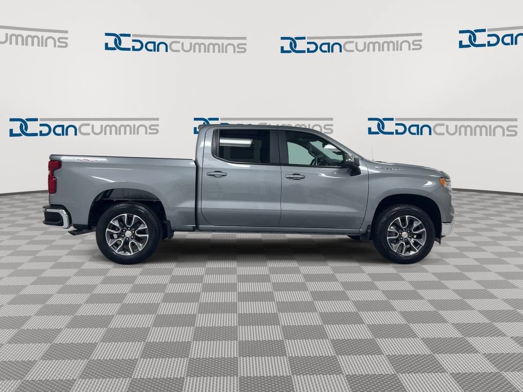Used 2025 Chevrolet Silverado 1500 LT AWD/4WD image 9