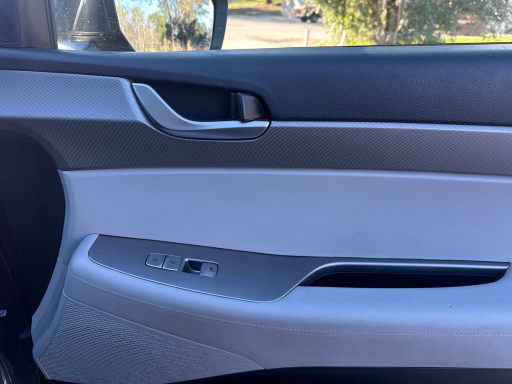 Used 2022 Hyundai Palisade SE image 34