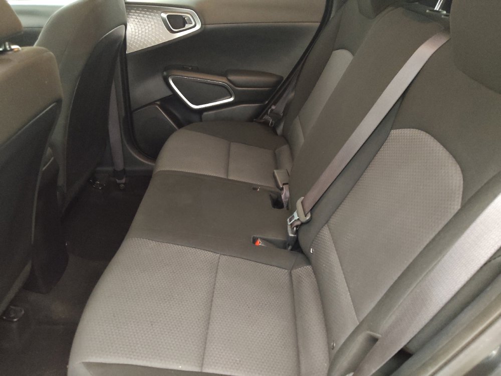 Used 2023 Kia Soul LX w/ Option Group 015 FWD image 18