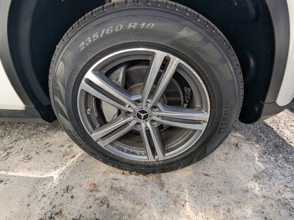 Certified 2022 Mercedes-Benz GLC 300 4MATIC image 17