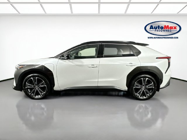 Used 2023 Toyota bZ4X AWD w/ Weather Package image 9