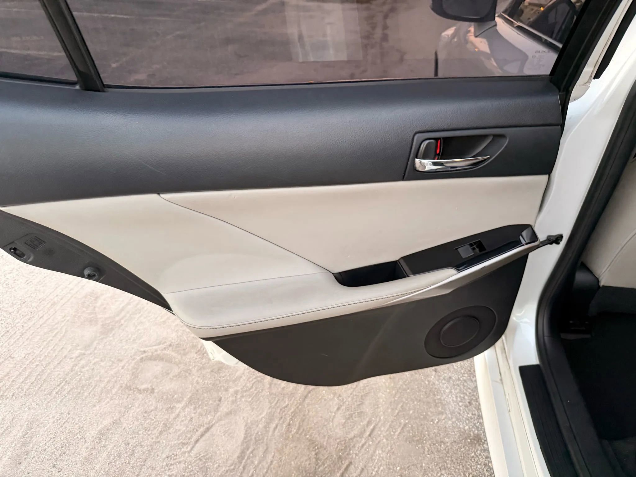 Used 2016 Lexus IS 200t image 21