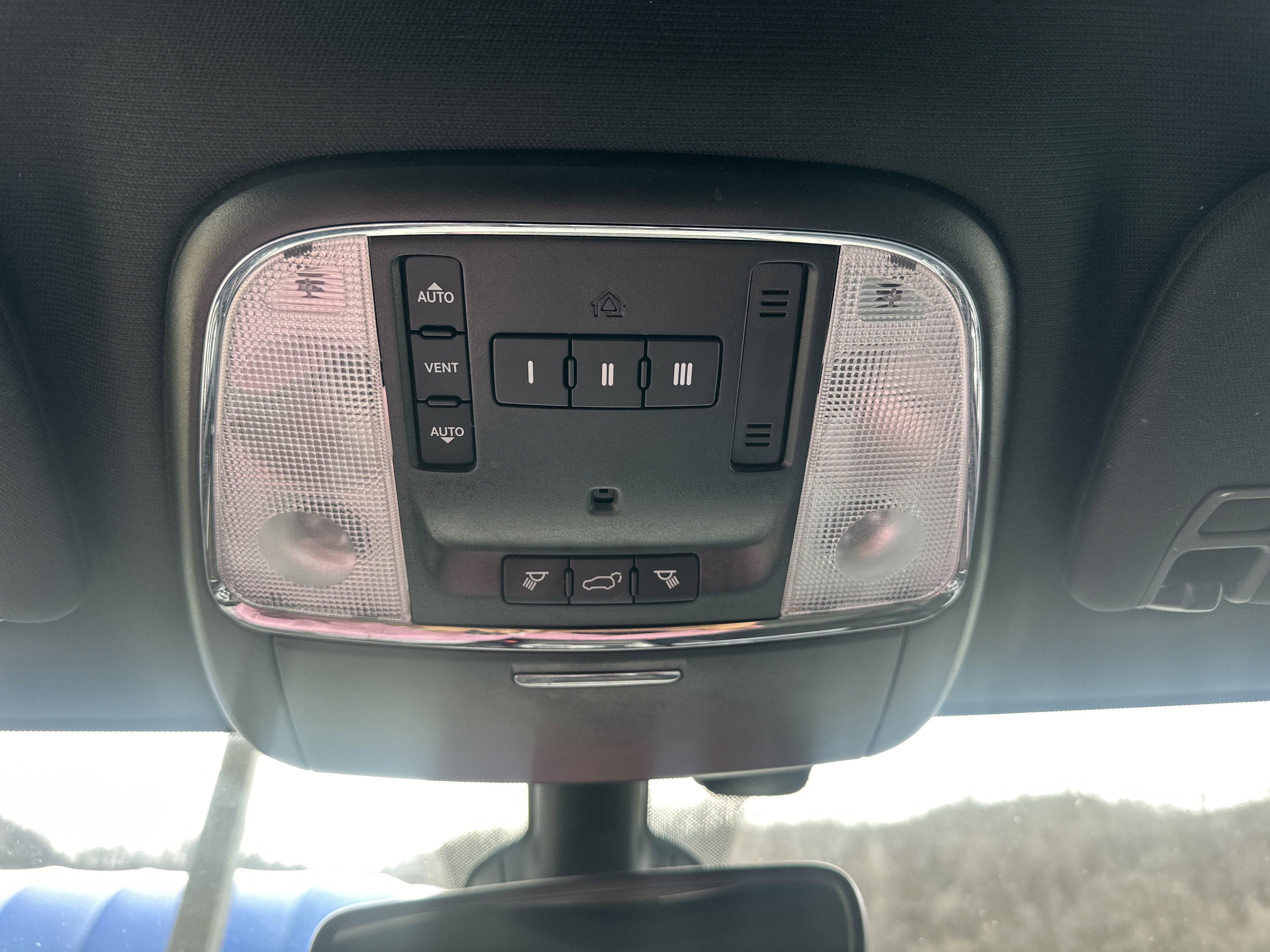 Used 2017 Jeep Grand Cherokee Altitude image 18