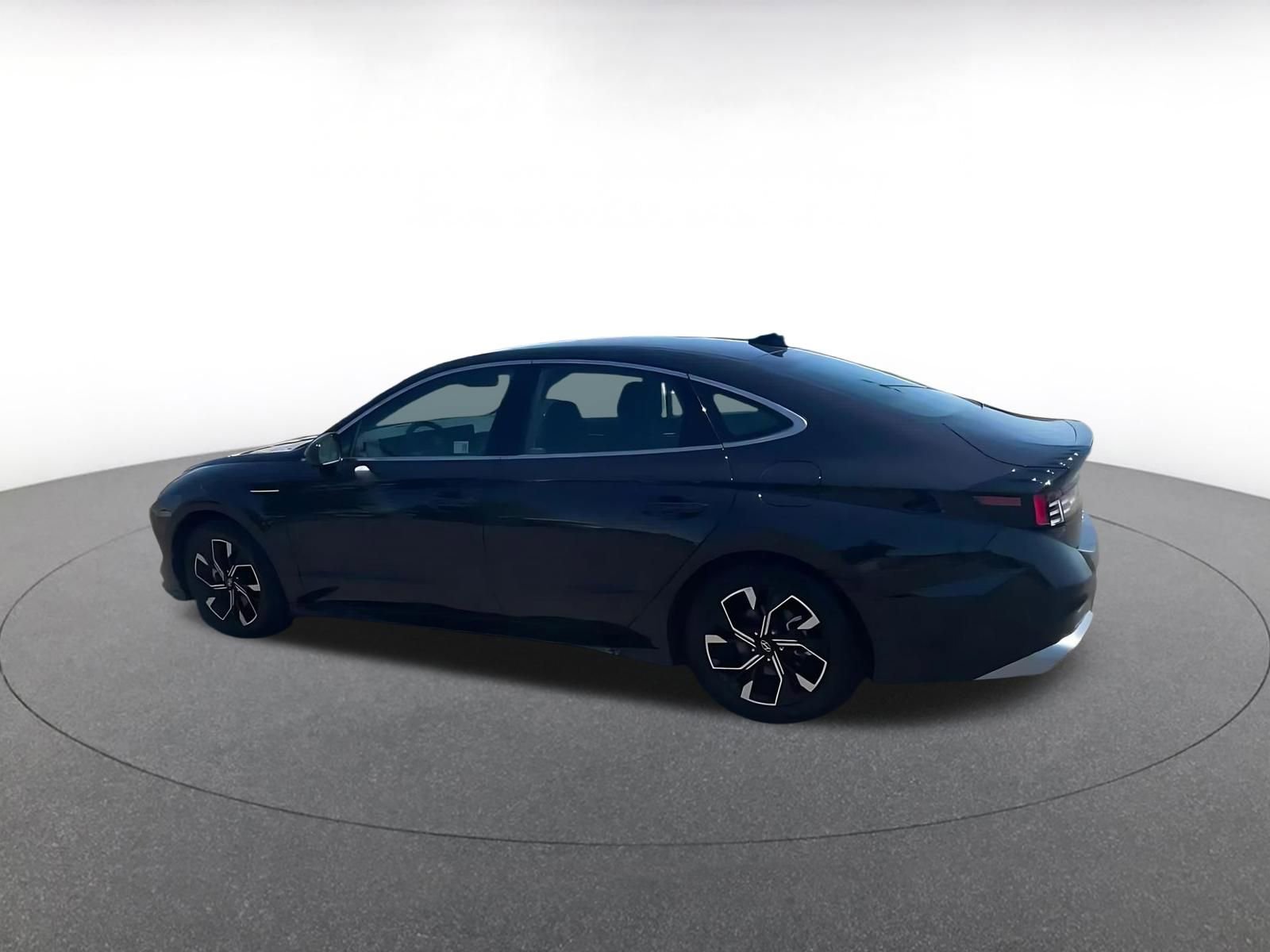 Used 2025 Hyundai Sonata SEL image 11