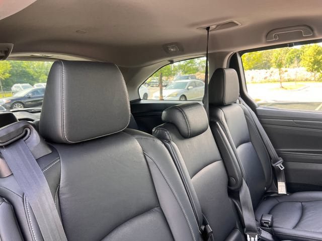 Used 2023 Honda Odyssey EX-L image 31