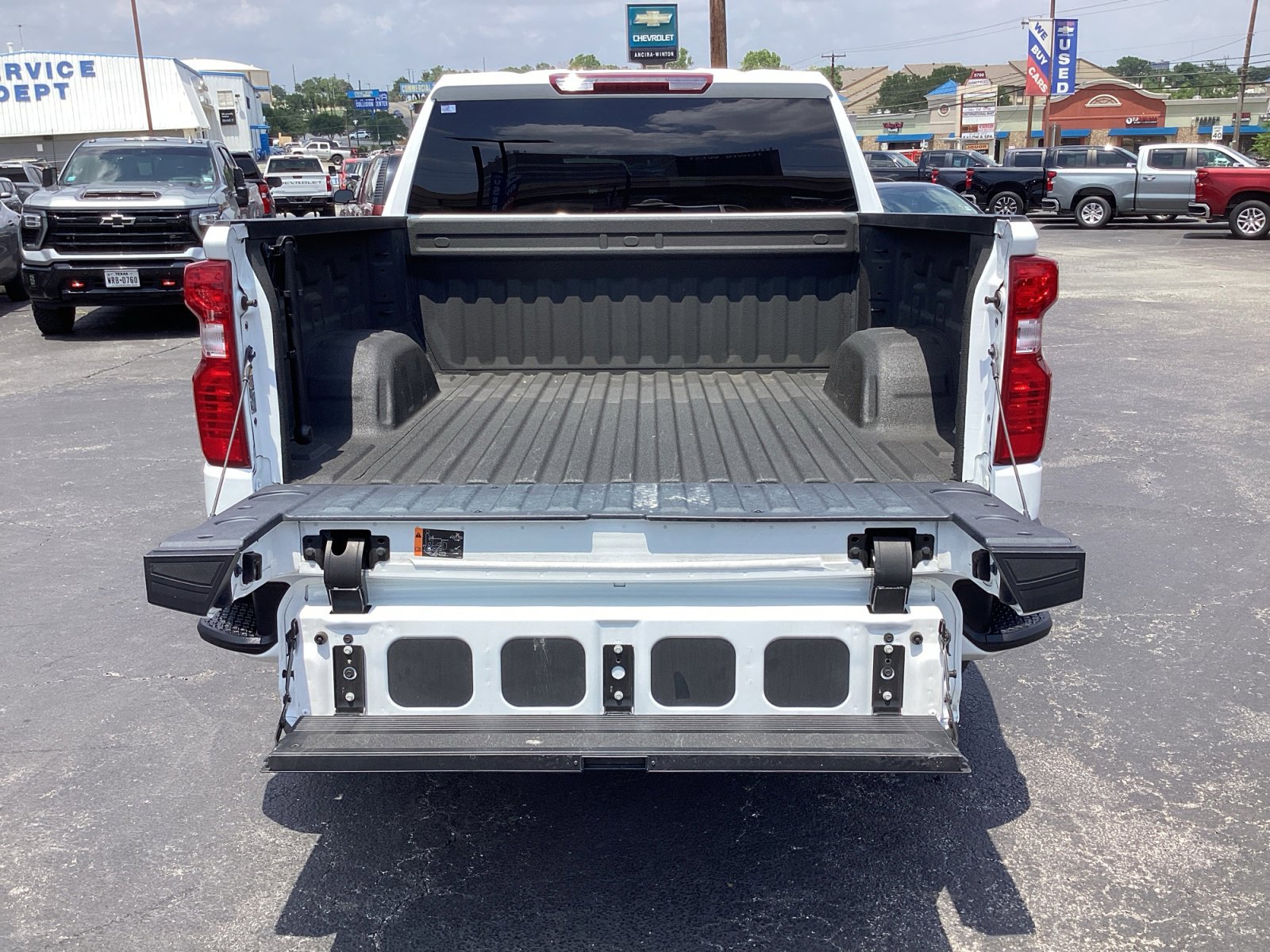 Used 2024 Chevrolet Silverado 1500 Custom RWD image 17