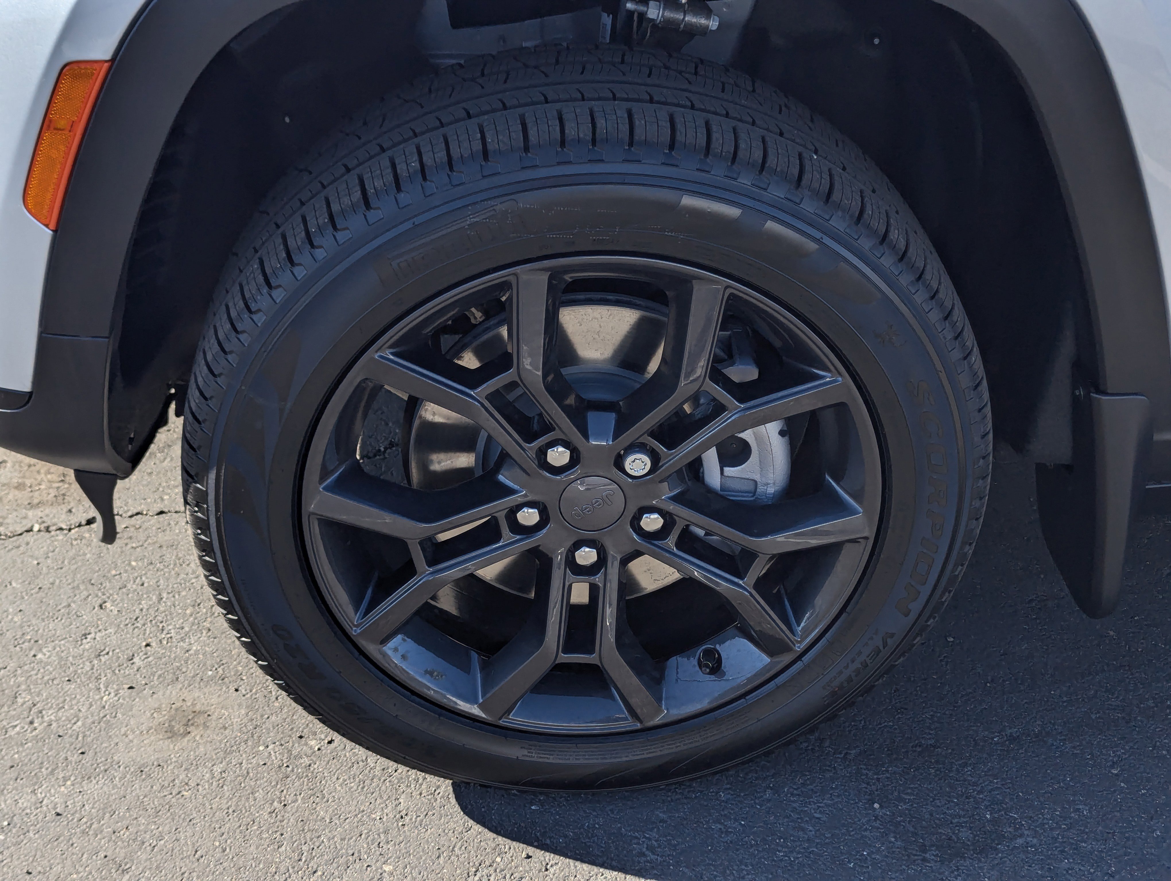 New 2025 Jeep Grand Cherokee L Limited w/ Trailer Tow Package image 7