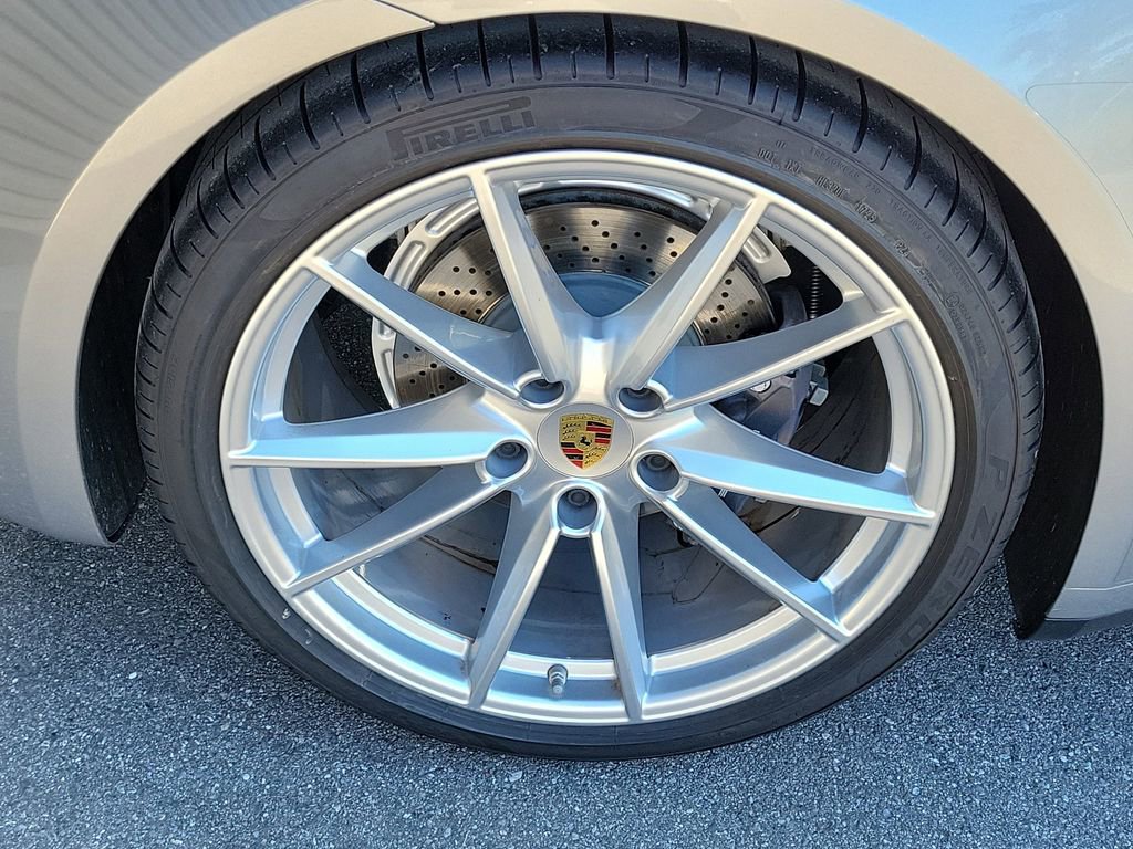 Certified 2022 Porsche 911 Carrera 4 image 14