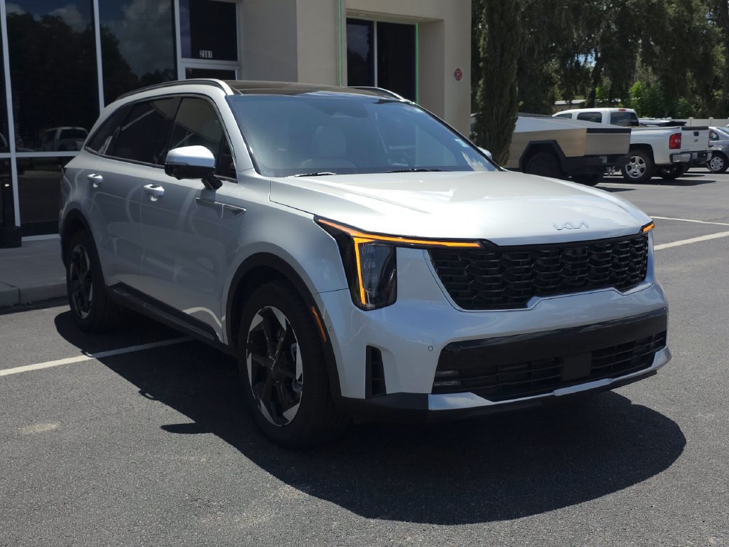 Used 2025 Kia Sorento SX Prestige AWD/4WD image 3