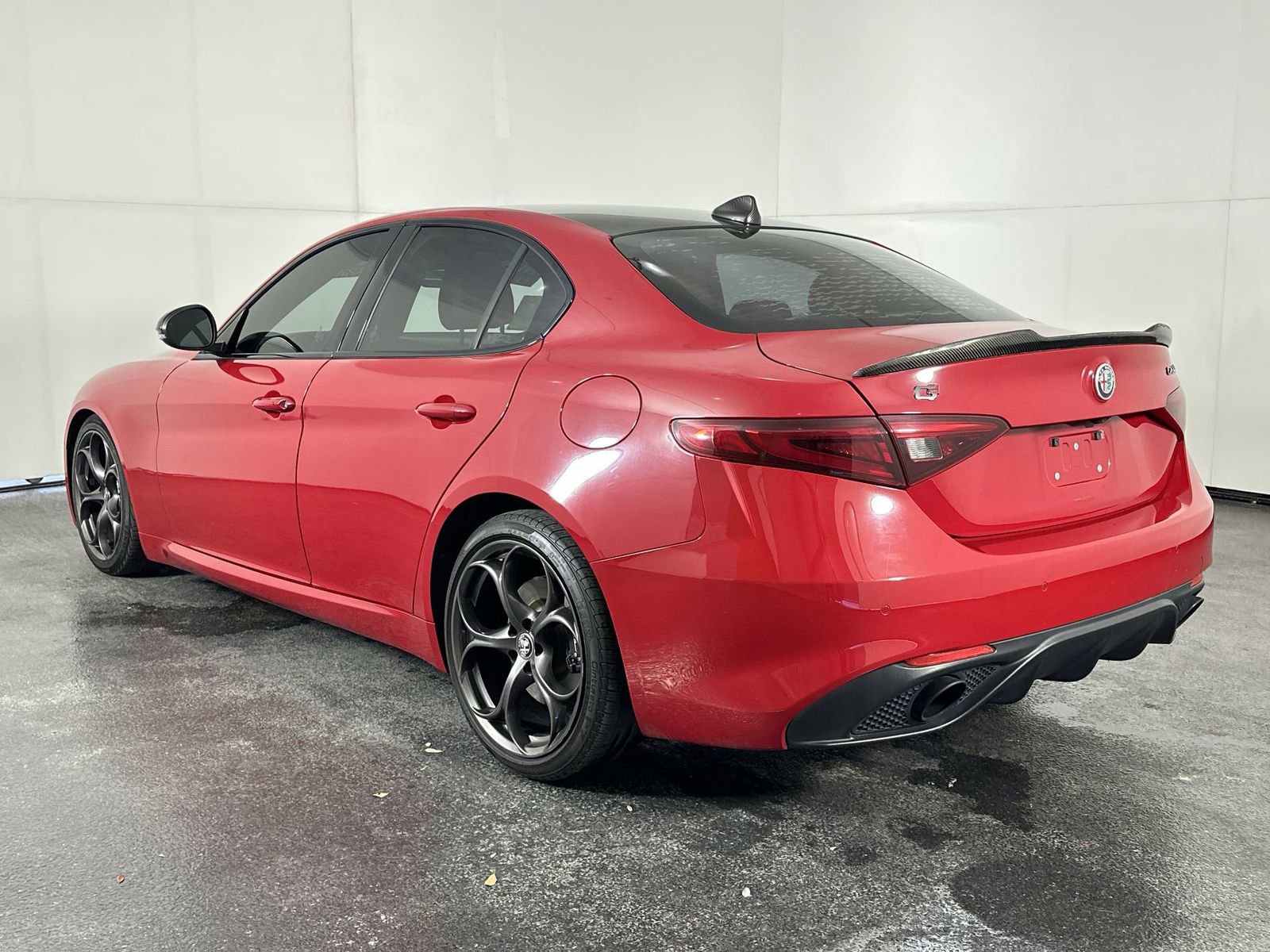 Used 2019 Alfa Romeo Giulia Ti Sport w/ Quick Order Package 22U Sport RWD image 6