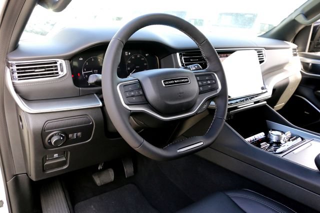 New 2026 Jeep Grand Wagoneer Limited AWD/4WD image 8