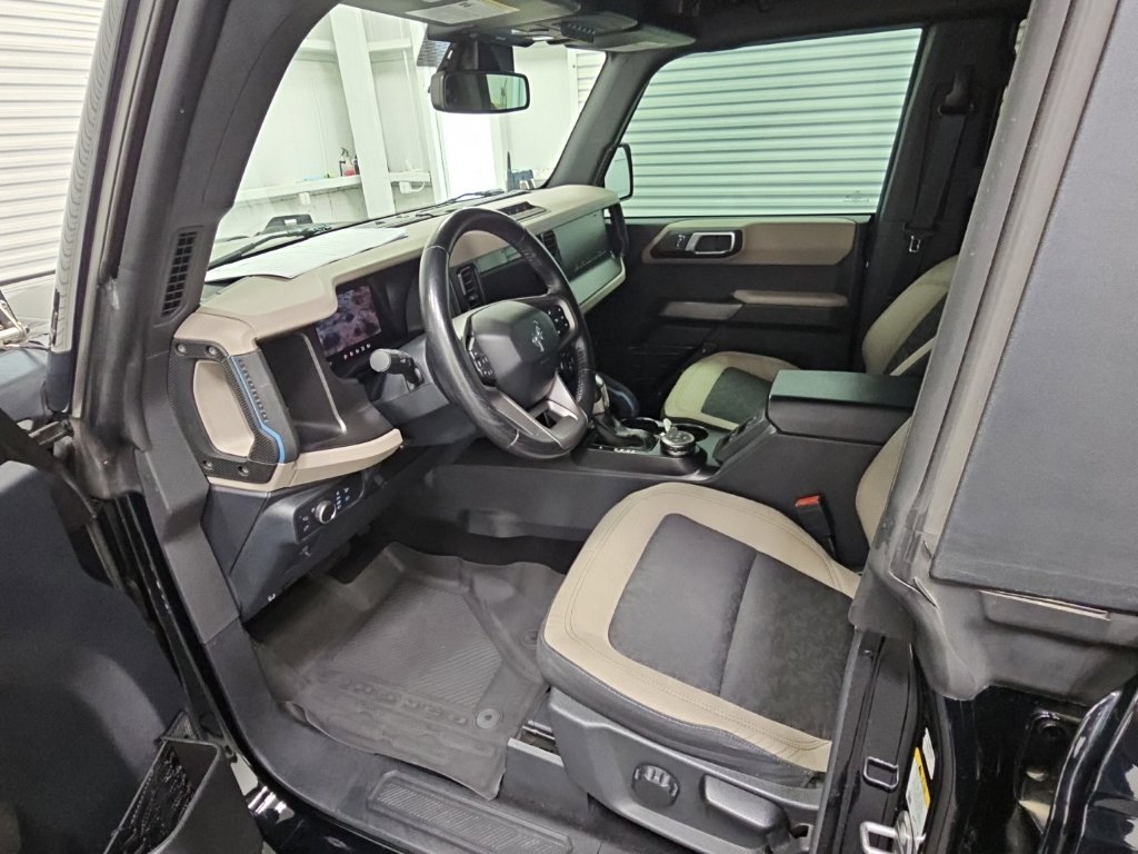 Used 2022 Ford Bronco Wildtrak AWD/4WD image 12