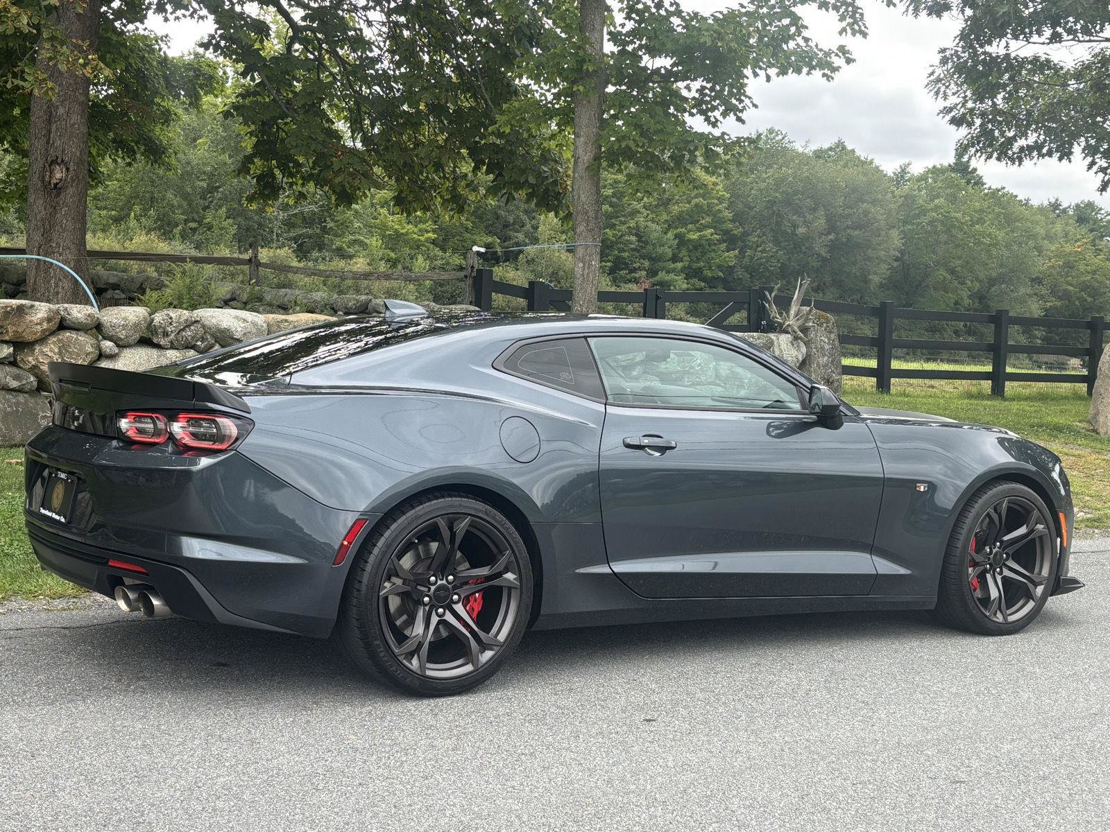 Used 2019 Chevrolet Camaro SS RWD image 20