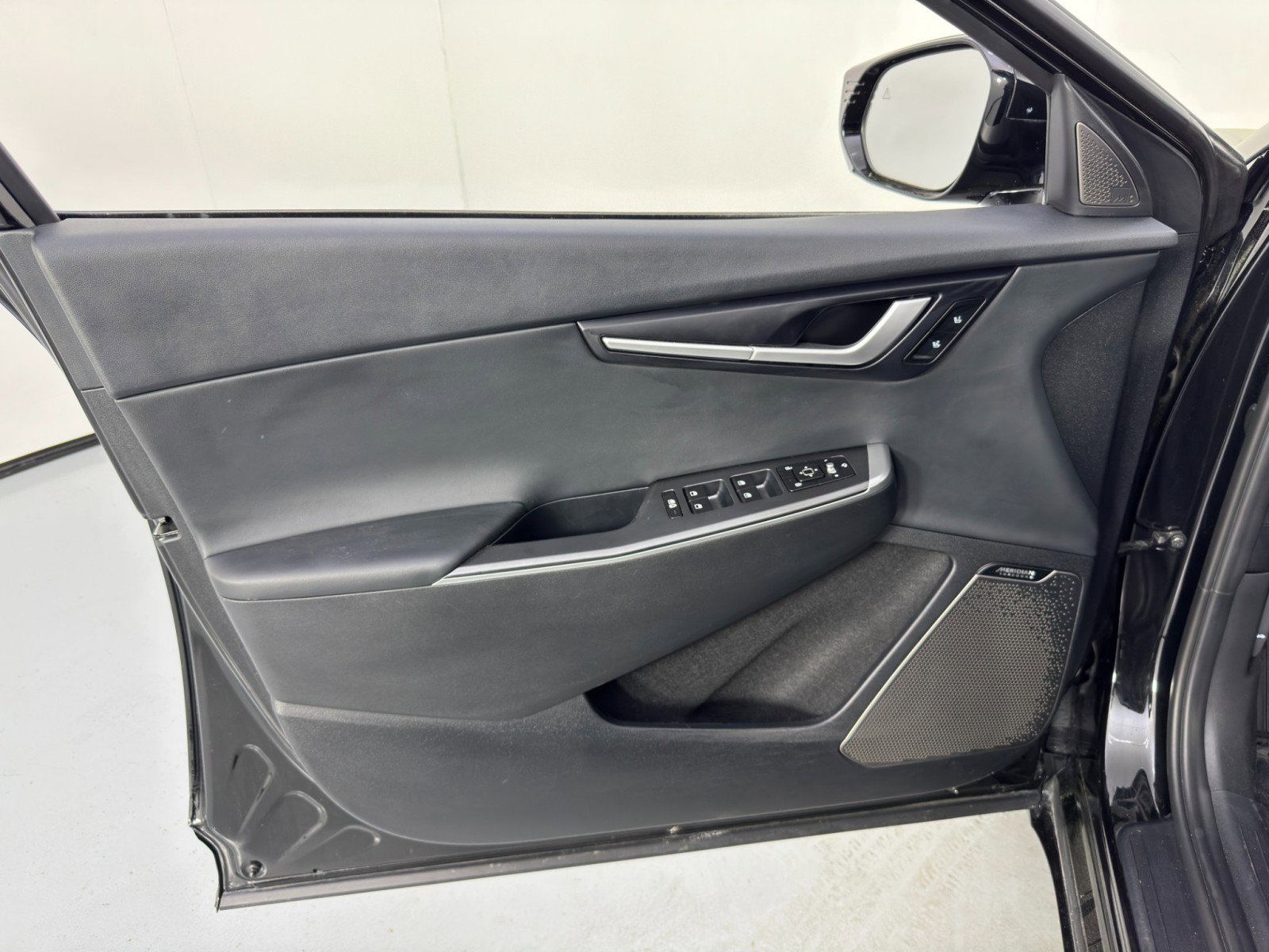 Used 2022 Kia EV6 Wind image 37