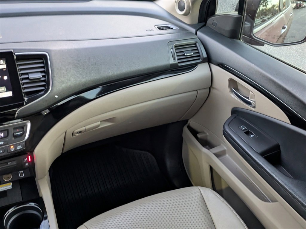 Used 2019 Honda Pilot Elite image 18