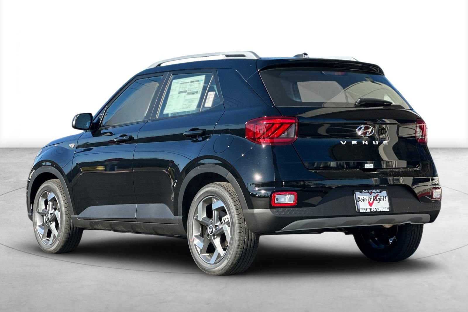 Certified 2026 Hyundai Venue SEL FWD image 4