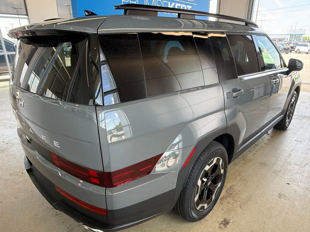 Used 2026 Hyundai Santa Fe SEL FWD image 2