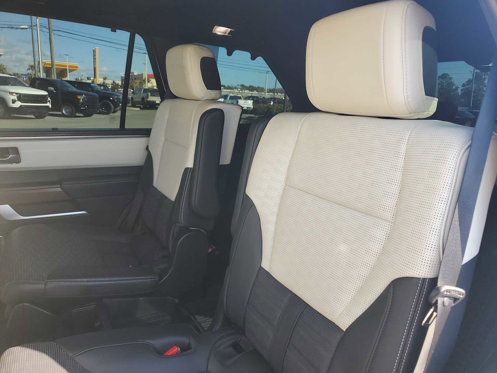 Used 2025 Toyota Sequoia Capstone image 14